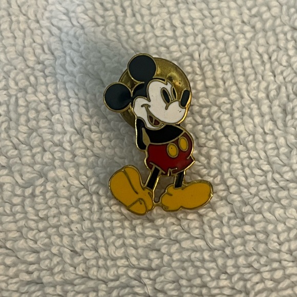 Vintage Disney collectors pins - Picture 6 of 8